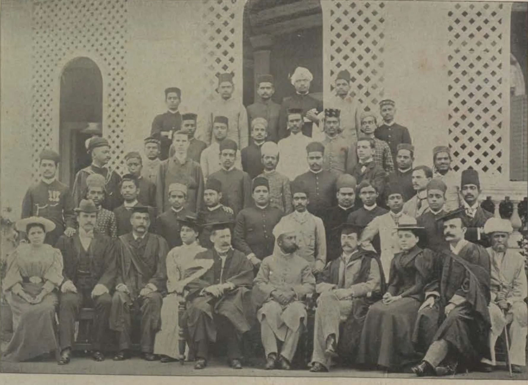 Group photograph of the staff and students of the Nizam College, seated and standing in rows.