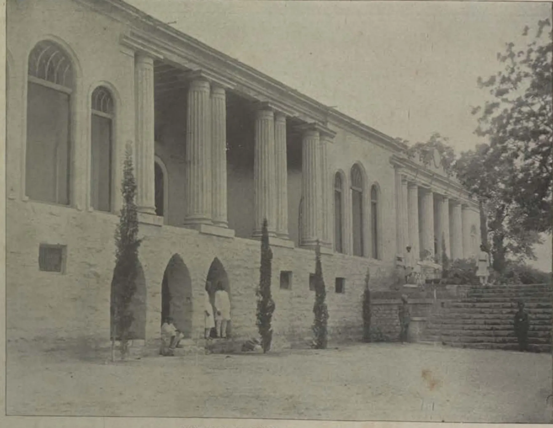 A long colonnaded building with steps, the residence of Nawab Akbar Jung Bahadur.