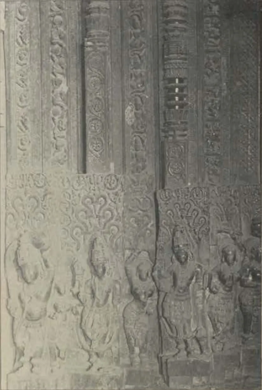 Carved figures on a door jamb at the Thousand Pillar Temple.