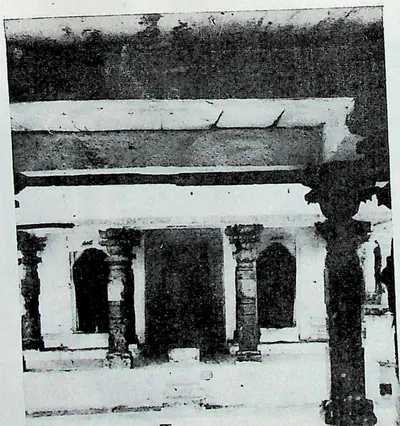 The entrance to the ground floor of the two-storeyed Bhimesvara temple at Chalukya Bhimavaram (Samalkot): a colonnade of short pillars under a heavy beam, a column at the right.